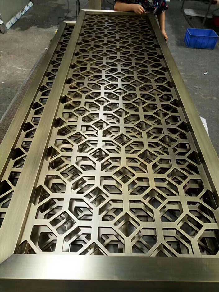  metal fretwork panels