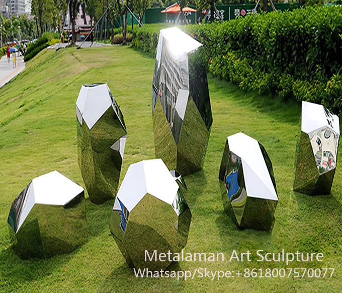 Stainless steel sculpture ST20316