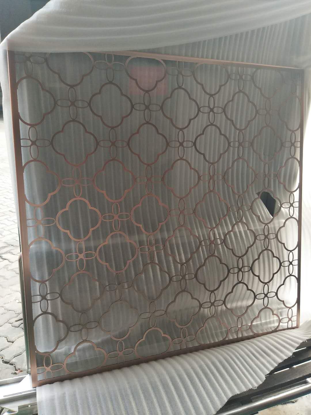 Modern design gold plated decorative metal screen panels