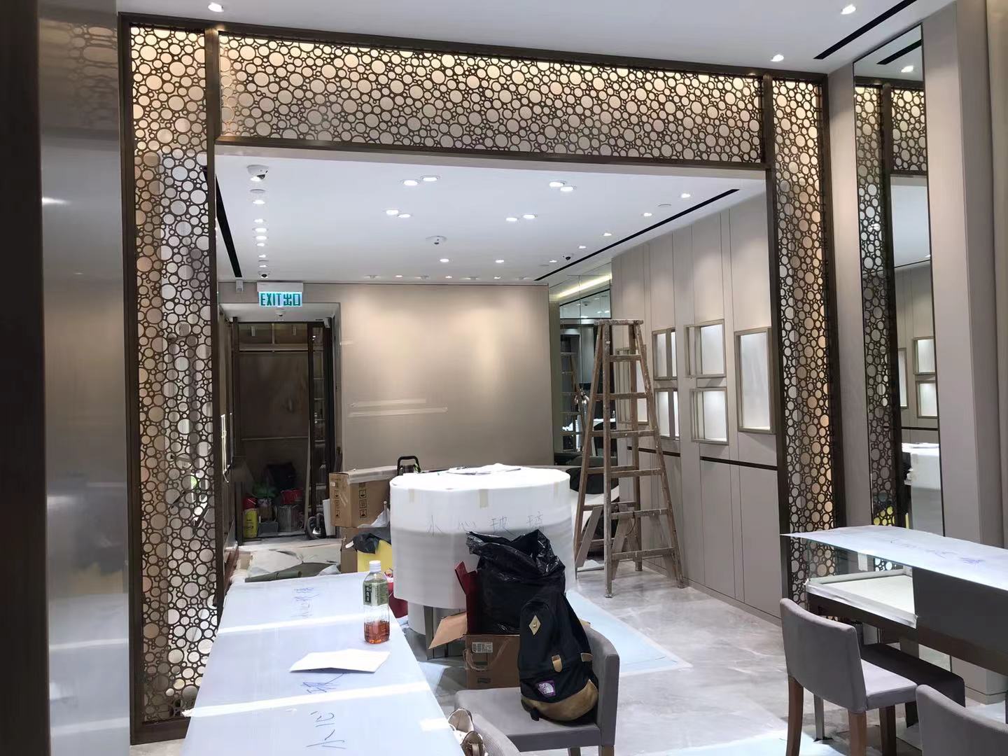 Laser cut stainless steel panels for the jewelry store decoration