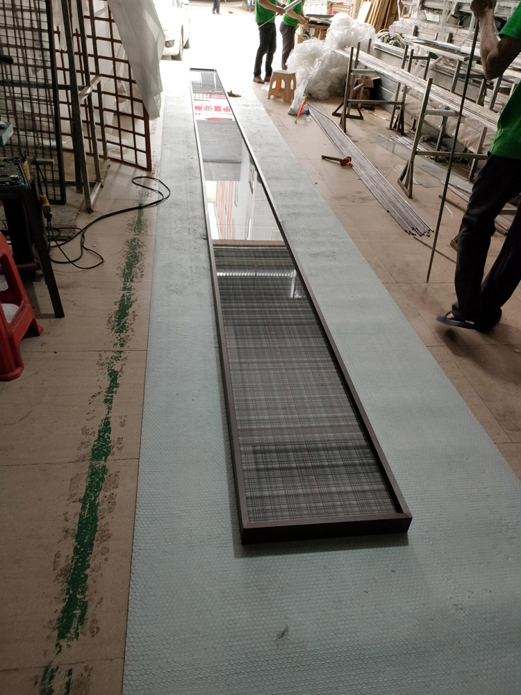 8 meters lenth metal screen for hotel decoration